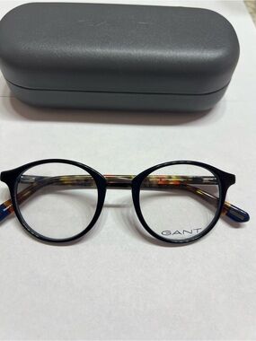 Gant 3168 Round Eyeglasses in Black with Tortoiseshell Temples